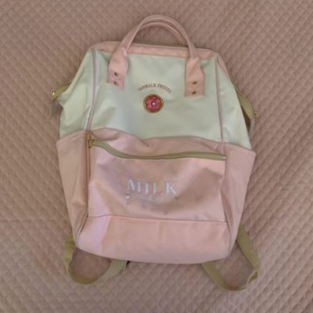 Zomake casual backpack milk doughnut